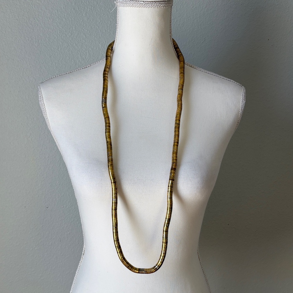 VINTAGE | Large Golden Twisted Malleable Necklace